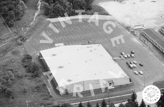 Novi Bowl - 1986 Photo (newer photo)